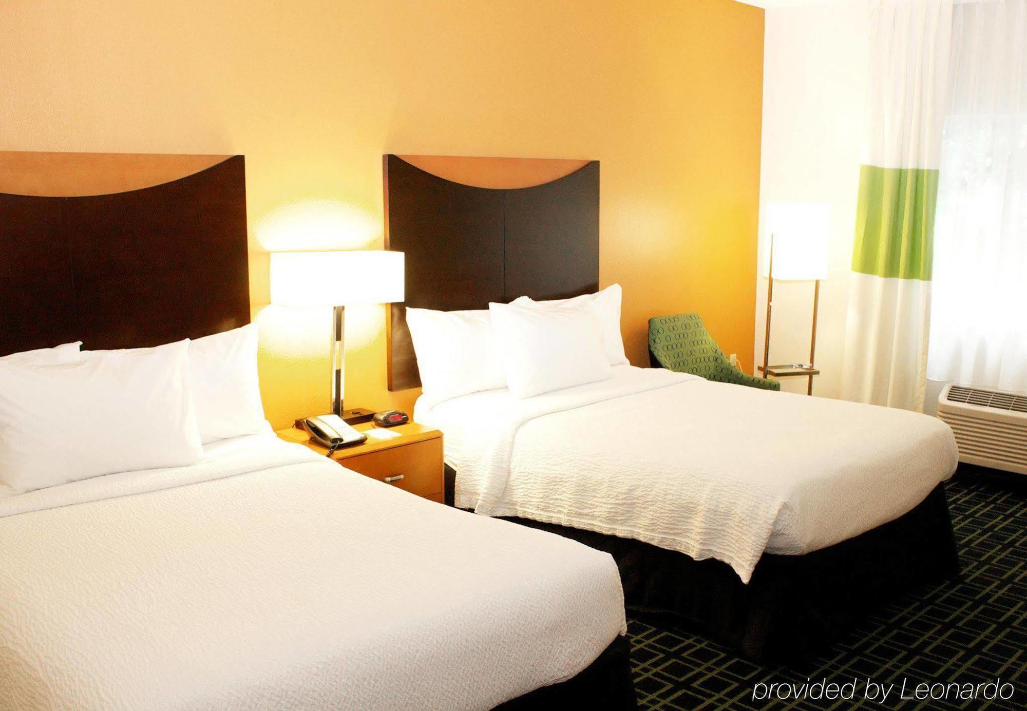 Fairfield Inn And Suites St Petersburg Clearwater Pinellas Park Exterior photo